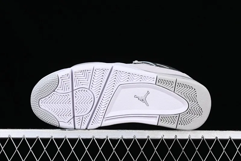 All categories Air Jordan Jordan series basketball shoes Air Jordan 4 cost-effective version Air Jordan 4 Retro "Frozen Moments" AJ4 Joe 4 electroplated silver AQ9129-001